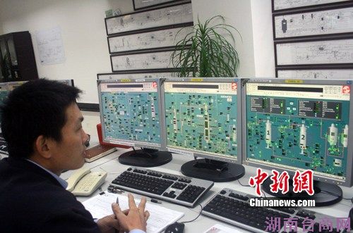 ͨѶ��̨��߹��Ŷӡ��ƿء�����һ����ֽ��ҵ