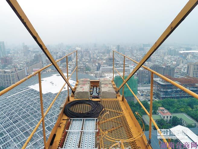 台北大巨蛋工程防护措施轻忽 至少罚102万(图)