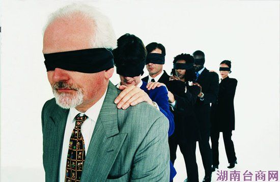 宏碁多重困境之下如何前行