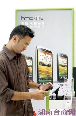 HTCOne����ʱ���ö�������S4����Ծ�