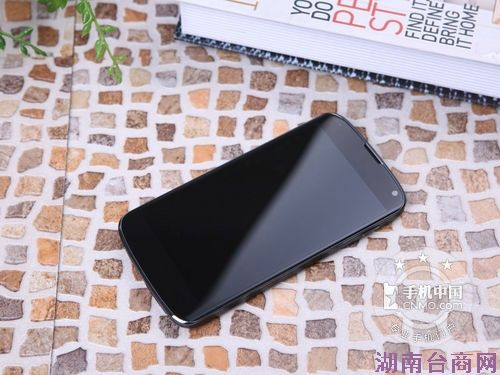 4.7英寸大屏四核机 Nexus 4仅售1999元