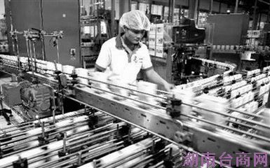 专家称6成液态奶由奶粉冲兑