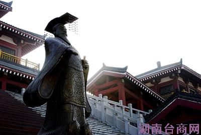 西安拟投380亿元造“新阿房宫” 被疑烧钱形象工程