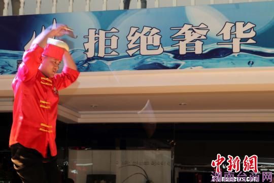 �ڶ���̫ԭ��Ͽ������ʳ�Ļ���7����Ļ