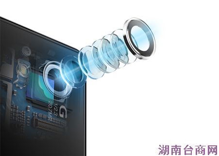 索尼Z3或可2m深潜 防水性能堪称“变态” 索尼Z3或可2m深潜 防水性能堪称“变态”