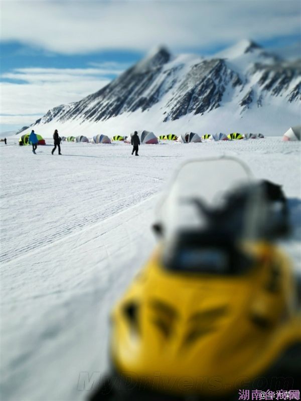 ��Ϊ������ҫ6 Plus���ţ�˫����ͷ������