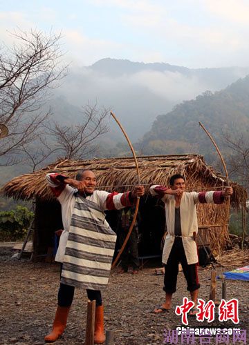 ̨��д�棺�߳�ʷʫ��Ӱ���¿���������Ļ�����