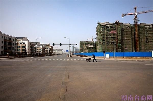 ���й����ز��ķ��Ͷ�ʺ�Ť����չ�£��й��Ѿ����˶������ǡ���Щ���пտյ������������̣���Ϊ�����߳��С�