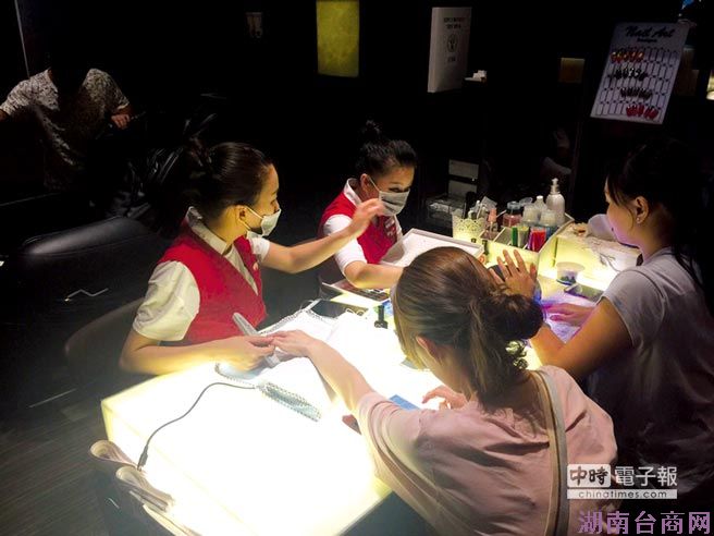 �������̡���̨�忪�� һ�ŵ꿪ʼ��Ӫҵ