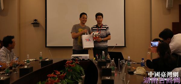 台湾互联网业者参访大陆电商龙头企业京东商城